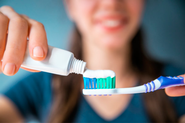 Desviarse Crítico posibilidad Consecuencias de no lavar los dientes por la noche