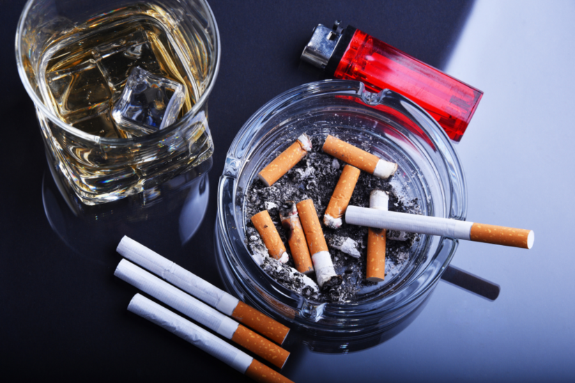 Enemigos de la salud oral tabaco y alcohol