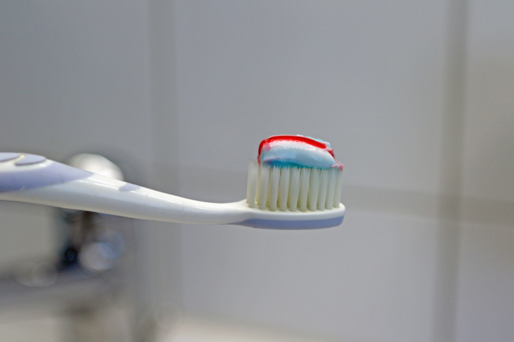 Cómo cuidar tu higiene dental si estás fuera de casa